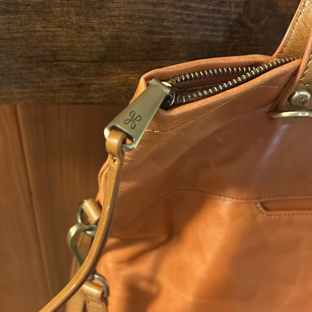 HOBO Brand Temper Fold Over  Brown Leather Crossbody Bag - Picture 5 of 6